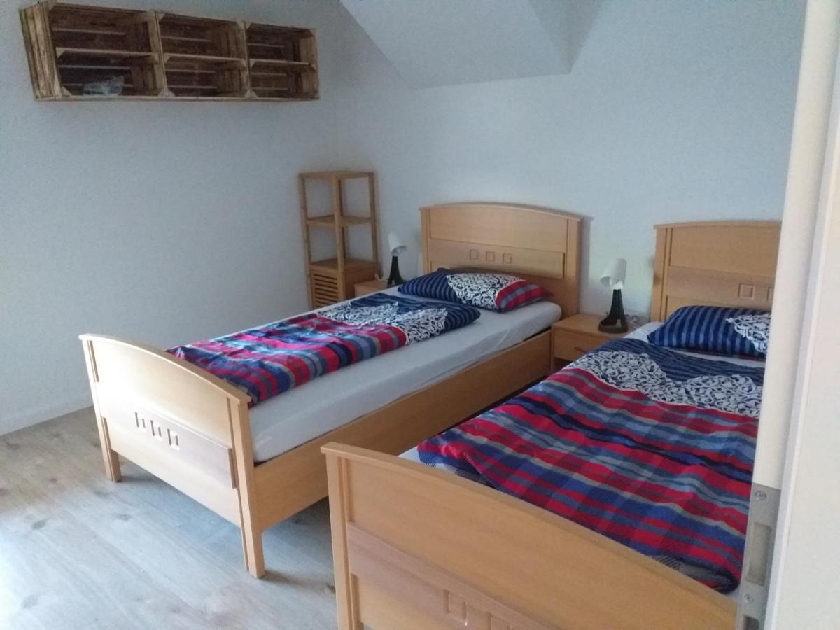 Lutzes Ferienhaus Knittelsheim Buitenkant foto